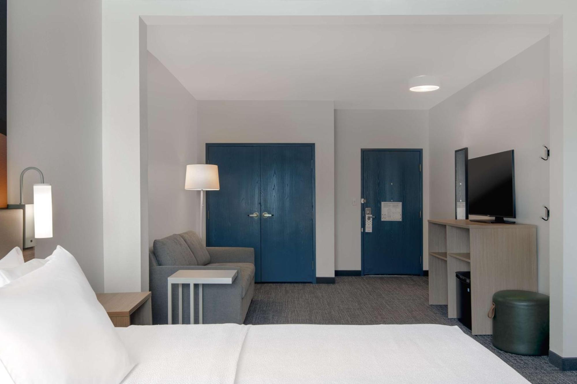 Spark By Hilton Eastchase
