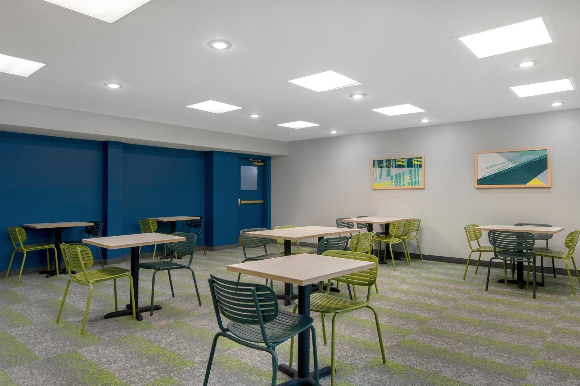 Spark By Hilton Eastchase Montgomery